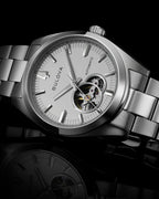 Bulova Surveyor 96A345 — detail view — Bulova at MEDIUM