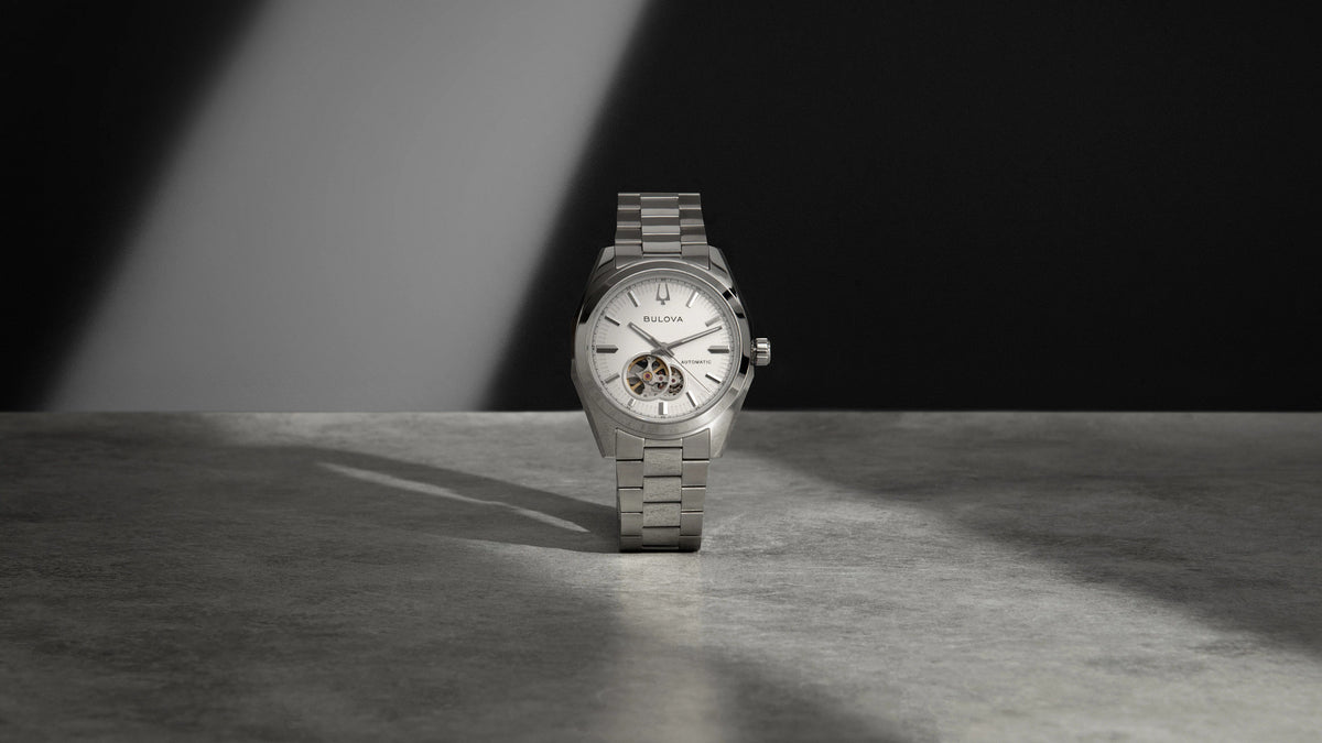 Bulova Surveyor 96A345 — detail view — Bulova at MEDIUM