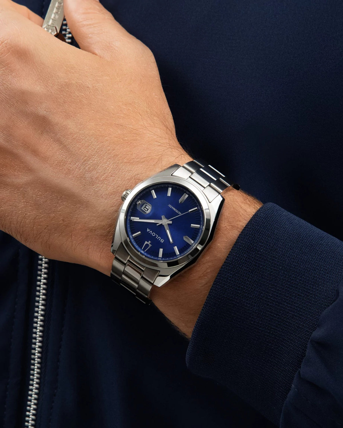 Bulova Surveyor 96B436 — detail view — Bulova at MEDIUM