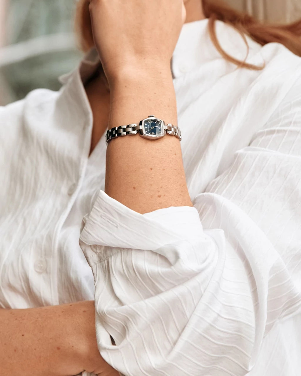 Bulova Goddess of Time 96L361 · Jackie — detail view — Bulova at MEDIUM