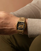 Bulova Maquina 97A207 — detail view — Bulova at MEDIUM