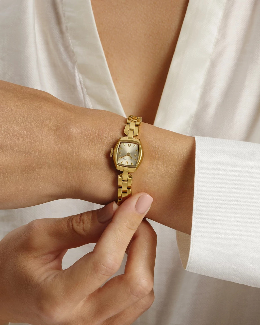 Bulova Goddess of Time 97L201 · Jackie — detail view — Bulova at MEDIUM