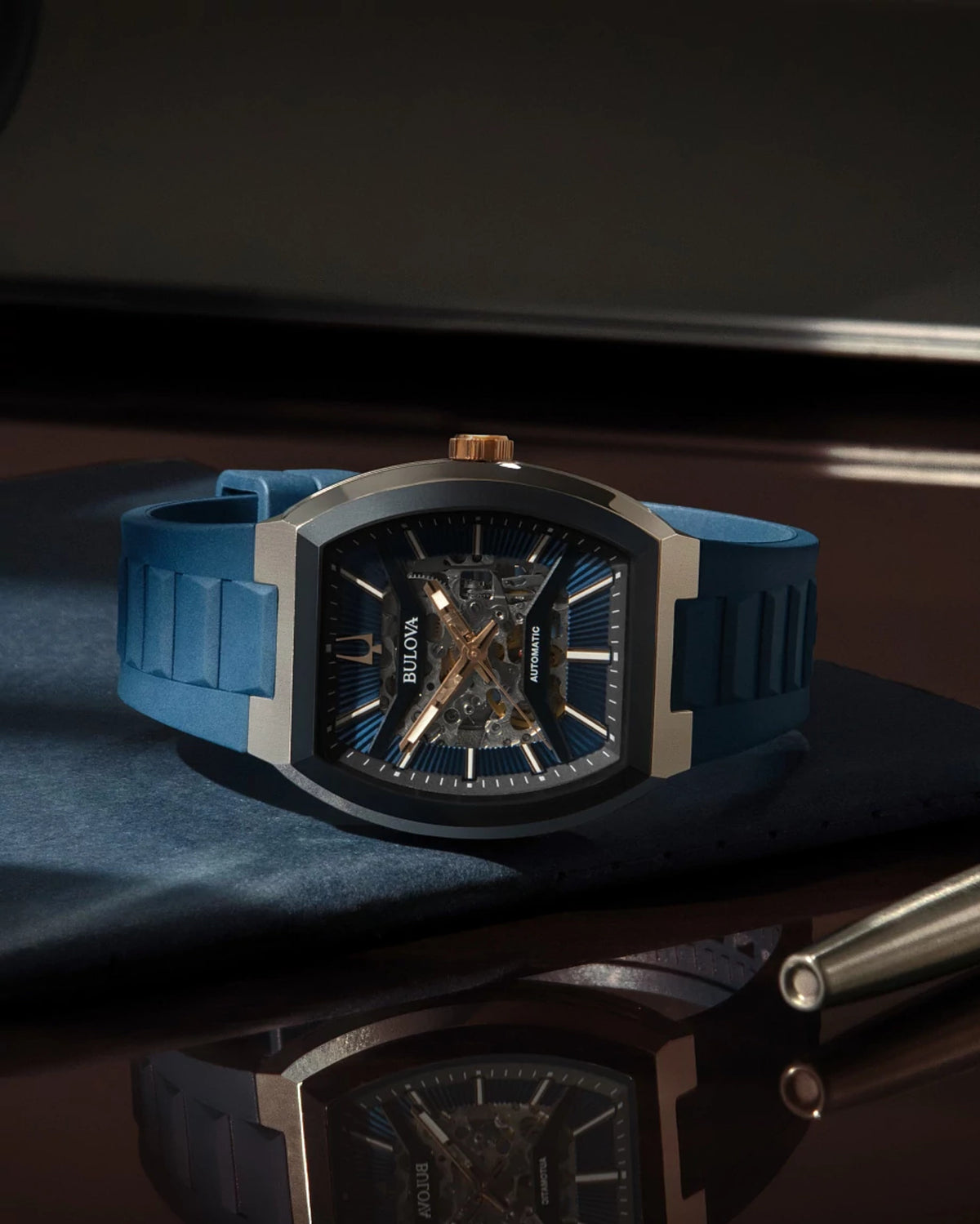 Bulova Maquina 98A318 — view 5 — Bulova at MEDIUM
