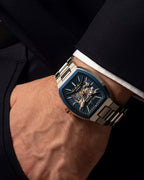 Bulova Maquina 98A319 — detail view — Bulova at MEDIUM