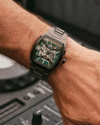 Bulova Maquina 98A321 — detail view — Bulova at MEDIUM