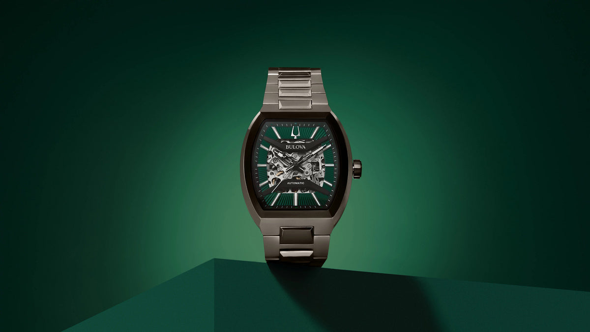 Bulova Maquina 98A321 — detail view — Bulova at MEDIUM