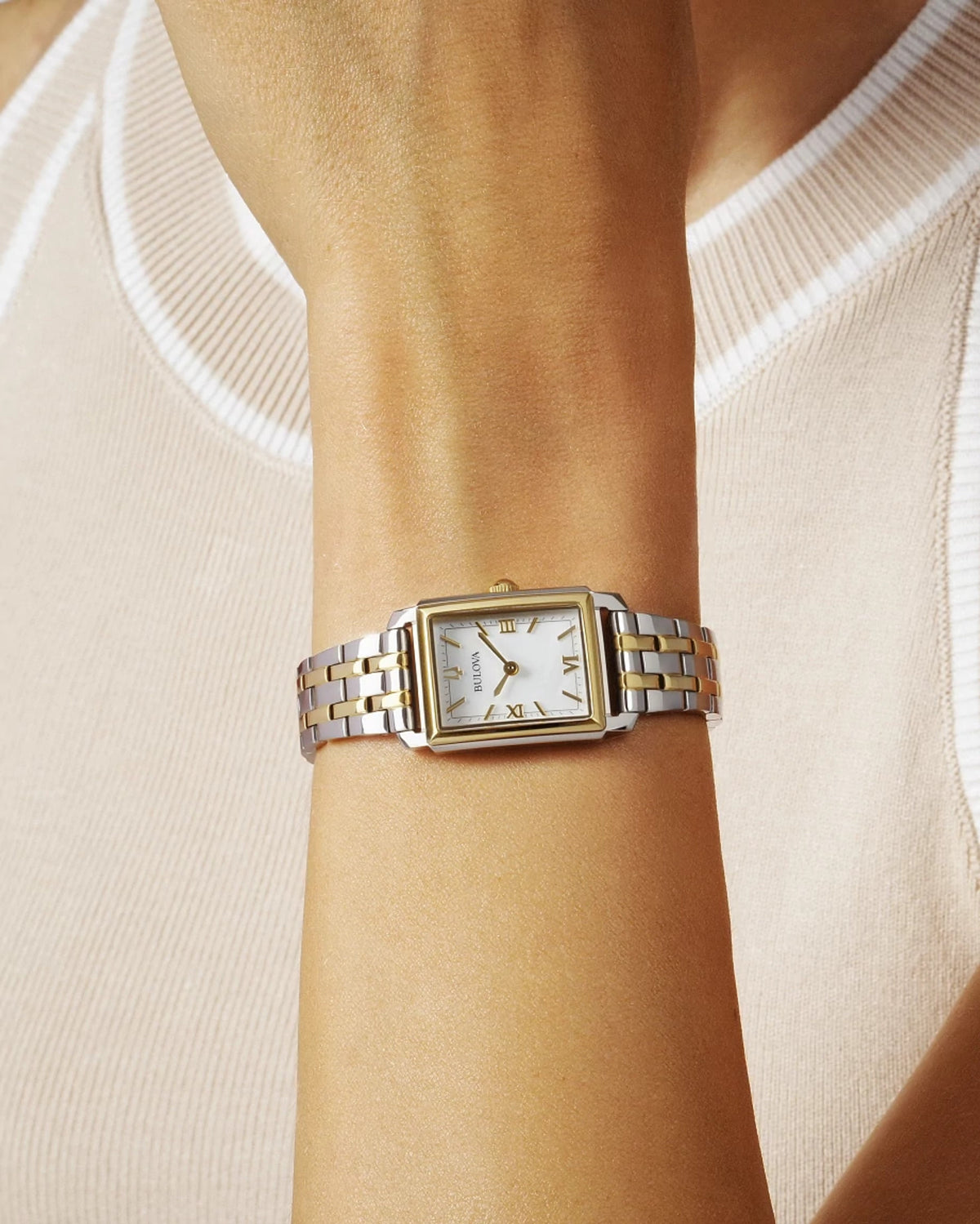Bulova Sutton Ladies 98L308 — detail view — Bulova at MEDIUM