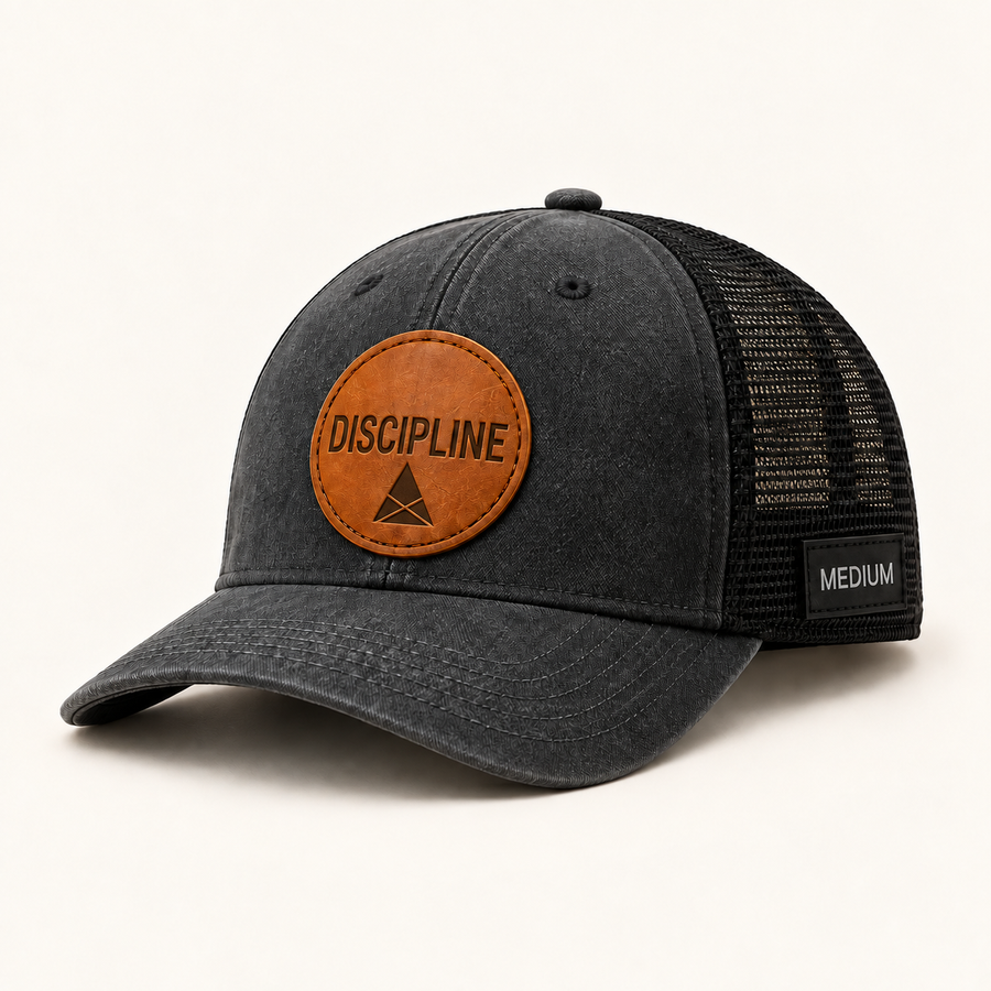 MEDIUM DISCIPLINE hat in Charcoal / Black with leather front patch