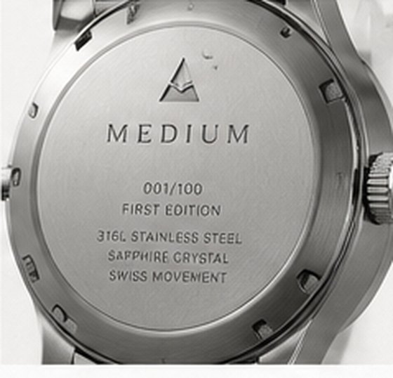 Numbered caseback